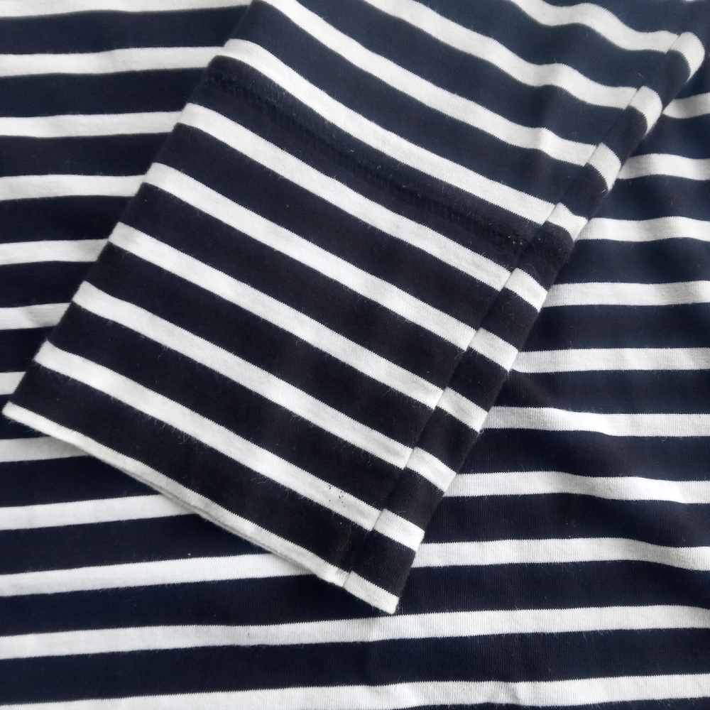 a.n.a Women's Plus Size 3X Navy Blue & White Horizontal Striped Long Sleeve Tee - Picture 3 of 9